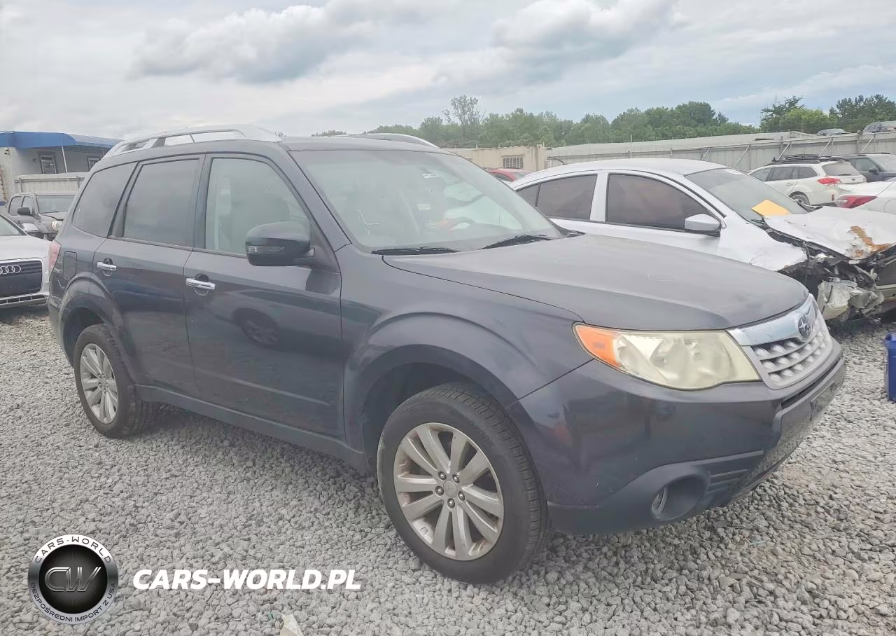 2011 Subaru Forester Touring VIN:JF2SHAGC4BH724674 - 4