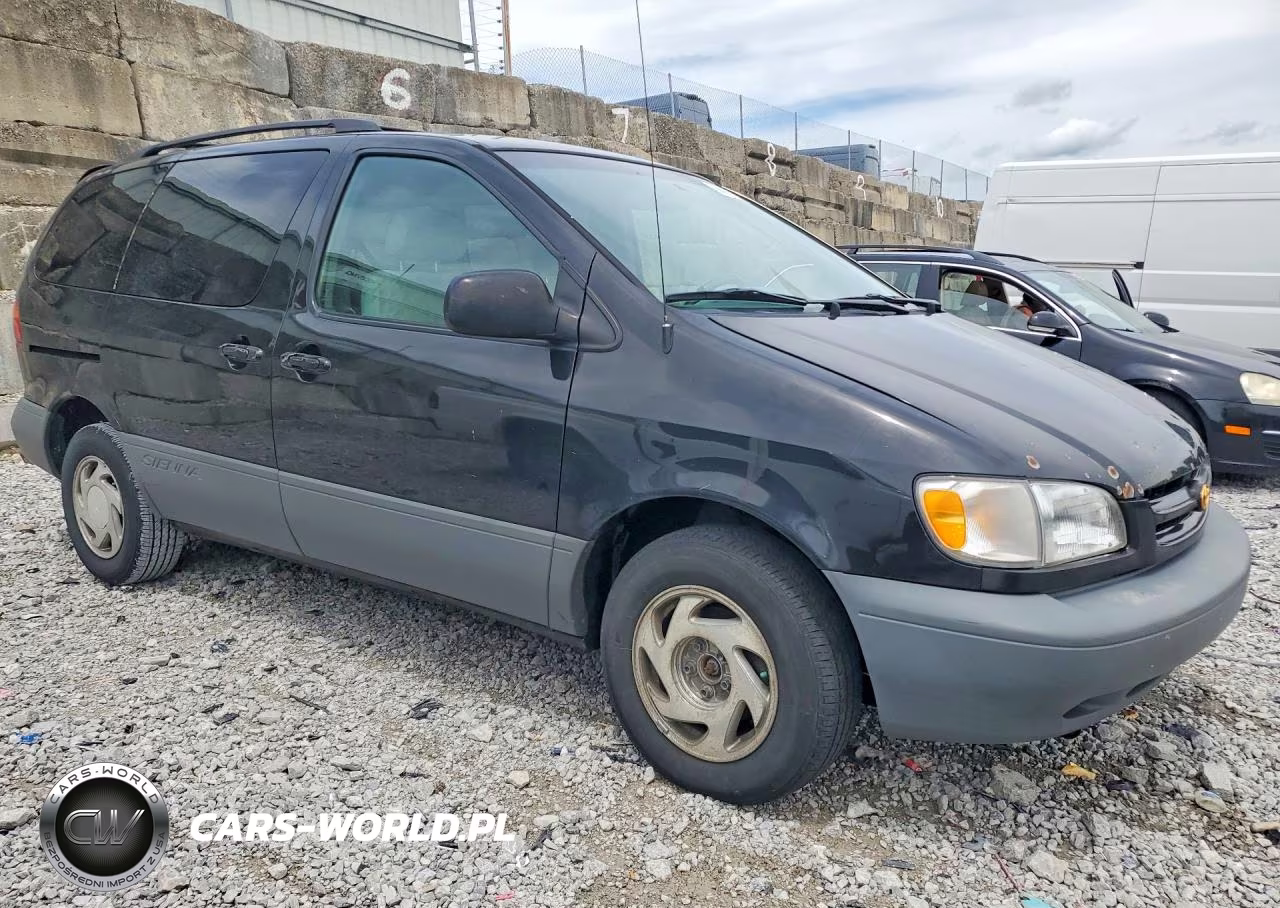 1998 Toyota Sienna Le VIN:4T3ZF13C5WU021805 - 4