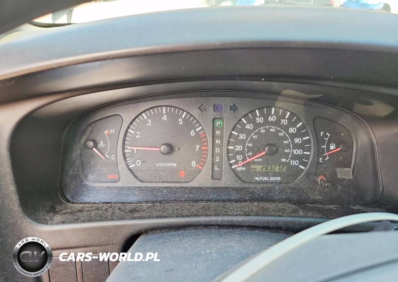 1998 Toyota Sienna Le VIN:4T3ZF13C5WU021805 - 9