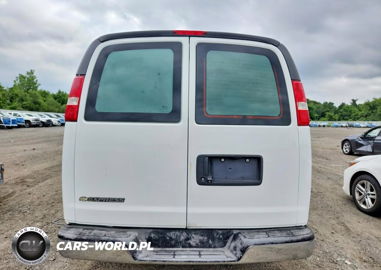 2019 Chevrolet Express G2500 VIN:1GCWGAFP5K1246930 - 6