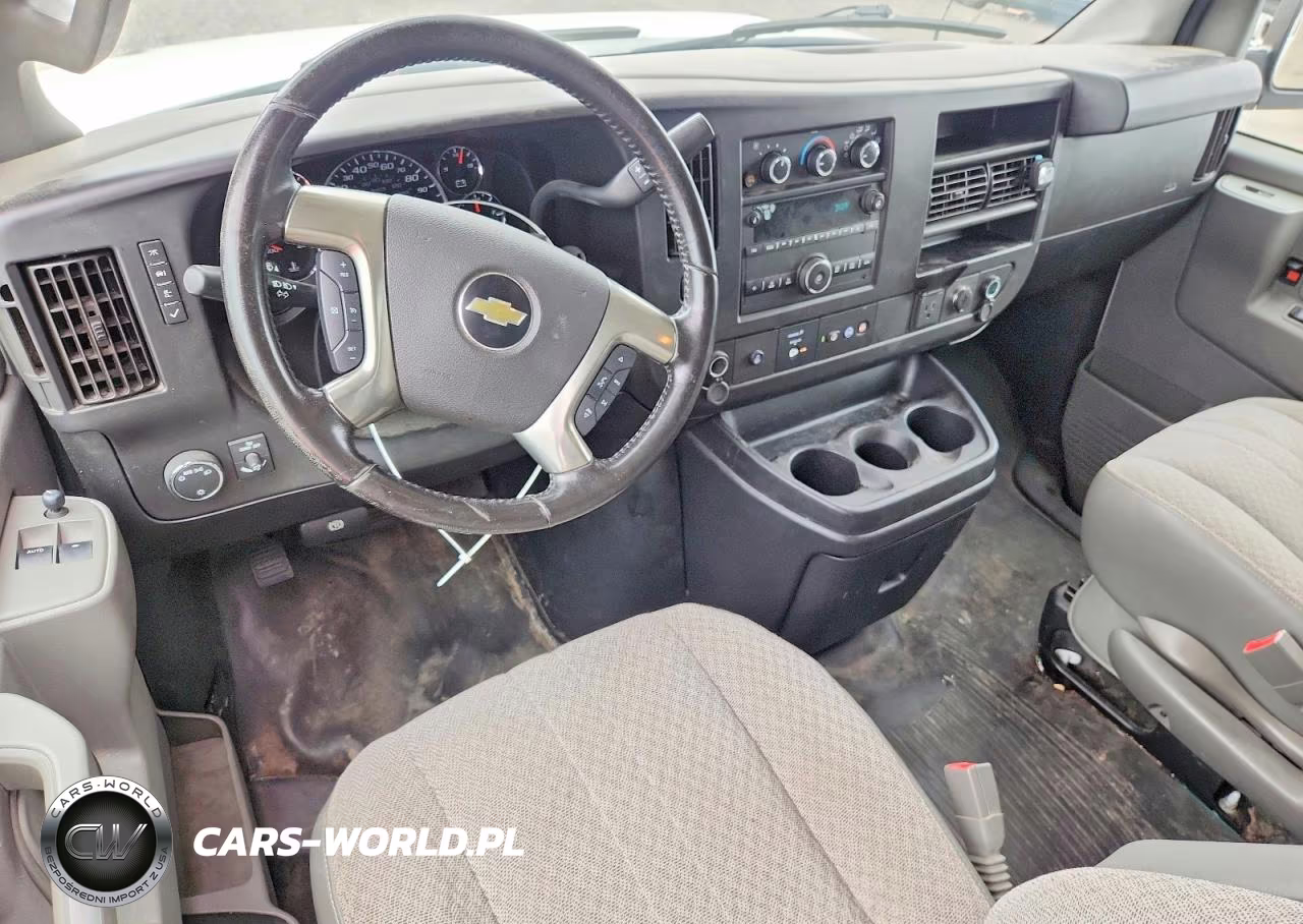 2019 Chevrolet Express G2500 VIN:1GCWGAFP5K1246930 - 8