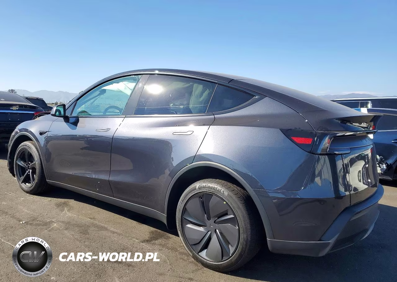 2026 Tesla Model Y VIN:7SAYGDED4TF596093 - 2