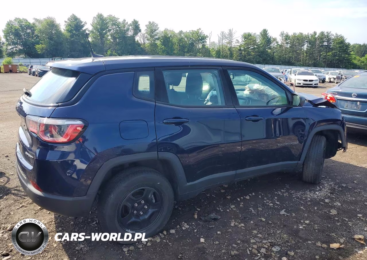 2018 Jeep Compass Sport VIN:3C4NJDAB0JT256749 - 3