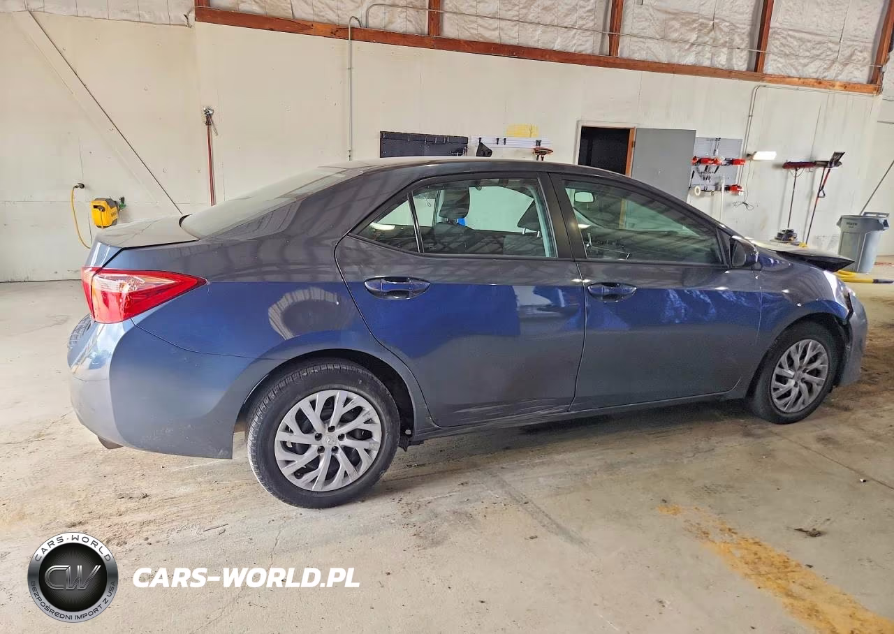 2019 Toyota Corolla Le VIN:2T1BURHE9KC178693 - 3
