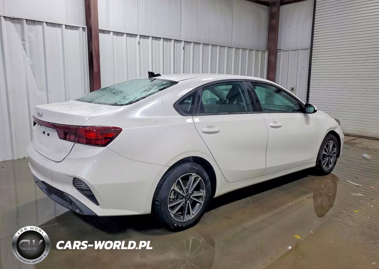 2024 Kia Forte Lxs VIN:3KPF24AD0RE811315 - 3