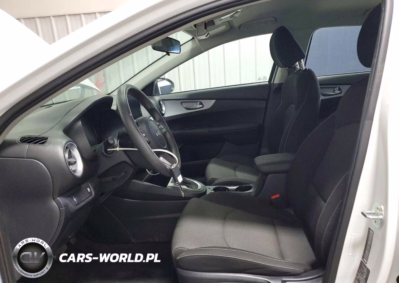 2024 Kia Forte Lxs VIN:3KPF24AD0RE811315 - 7