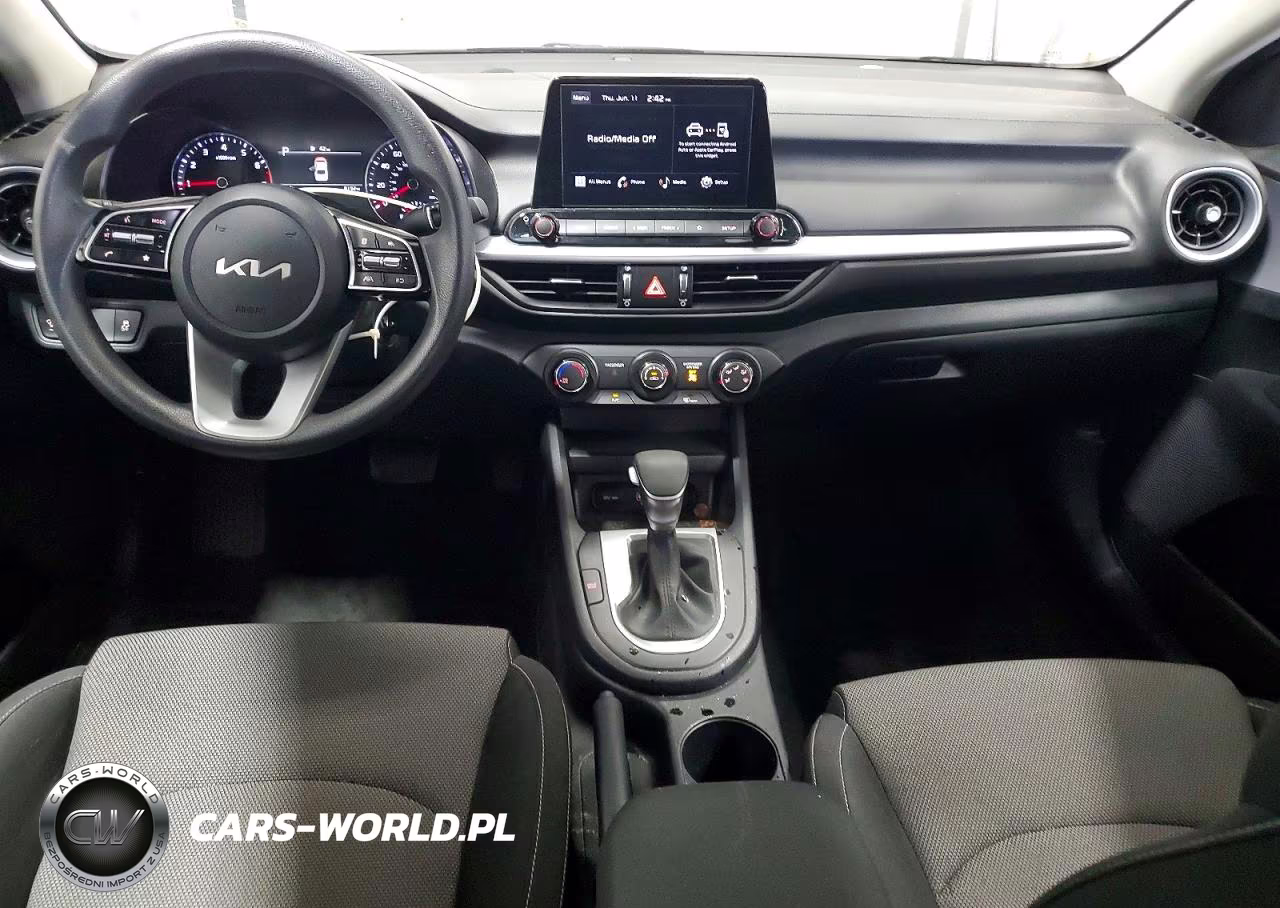 2024 Kia Forte Lxs VIN:3KPF24AD0RE811315 - 8