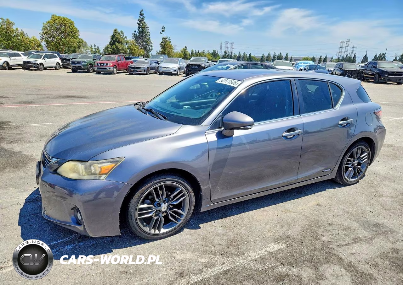 2013 Lexus Ct 200 – zdjęcie 1 z 12