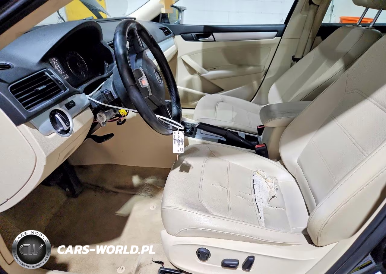 2012 Volkswagen Passat Se VIN:1VWBP7A33CC071764 - 7