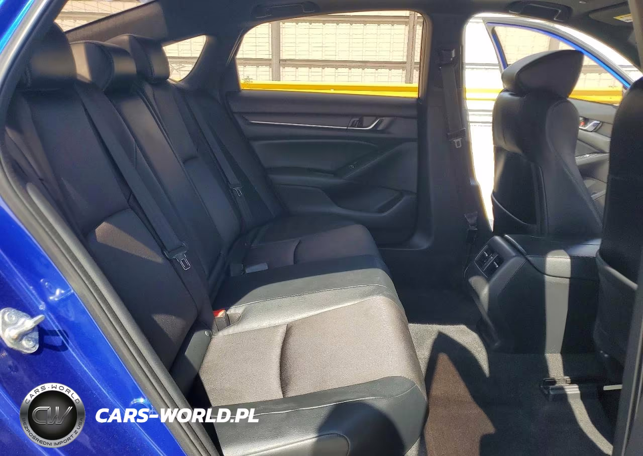 2018 Honda Accord Sport VIN:1HGCV2F3XJA044869 - 10