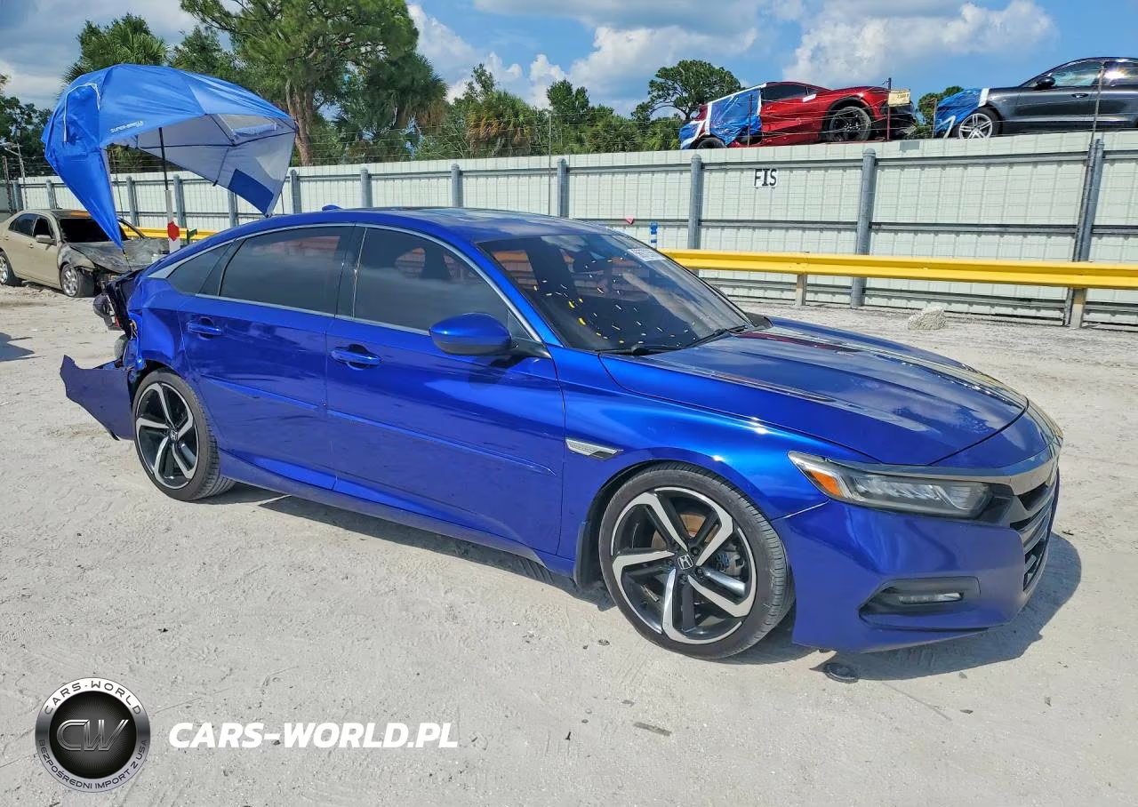 2018 Honda Accord Sport VIN:1HGCV2F3XJA044869 - 4