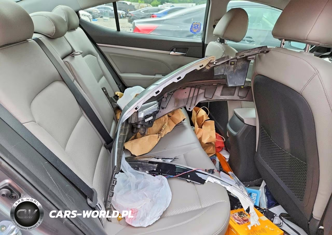 2019 Hyundai Elantra Limited VIN:5NPD84LF9KH415308 - 10