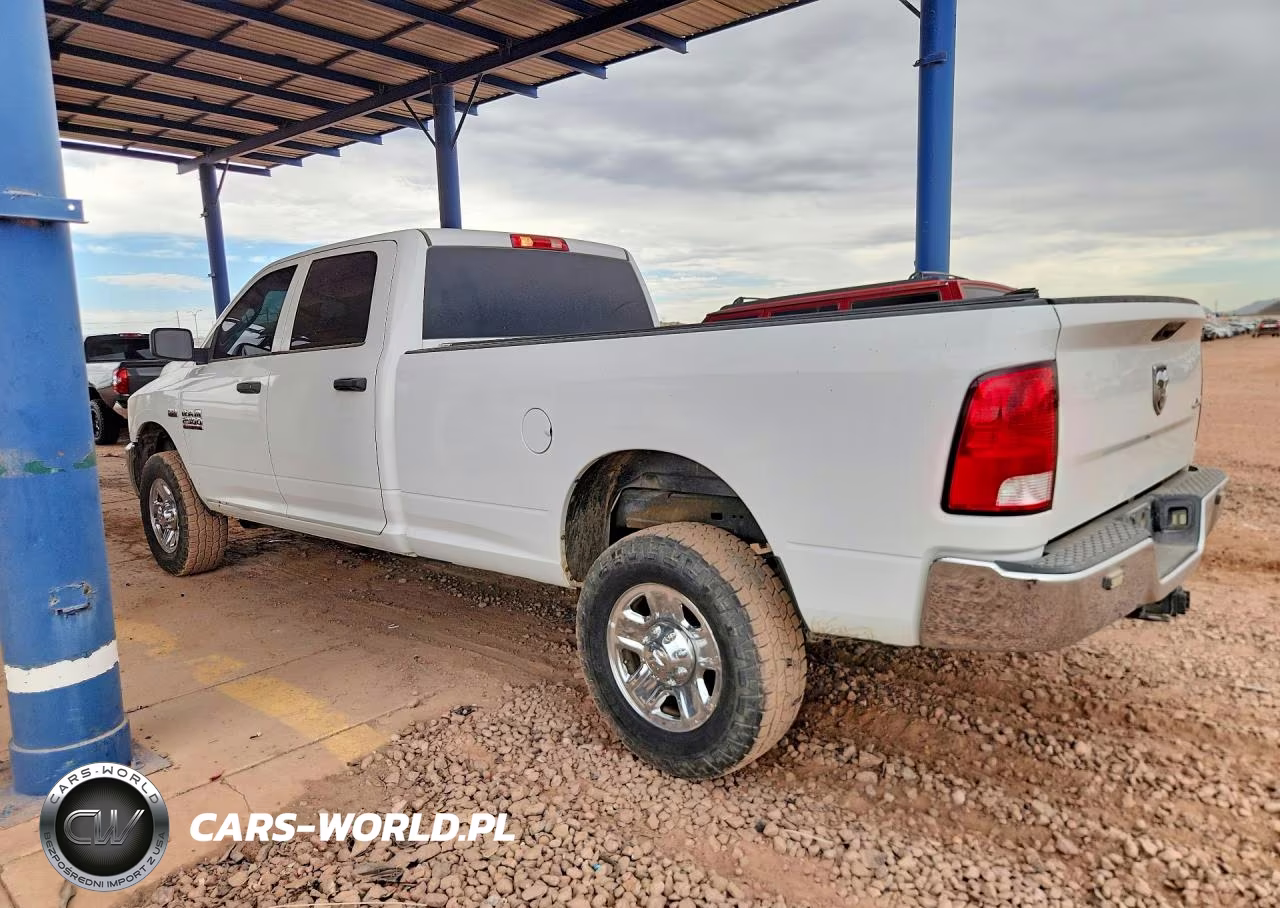 2018 Ram 2500 St VIN:3C6UR5HJ3JG359459 - 2