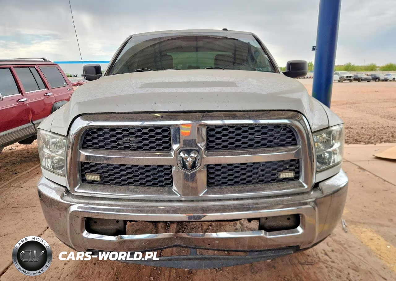 2018 Ram 2500 St VIN:3C6UR5HJ3JG359459 - 5
