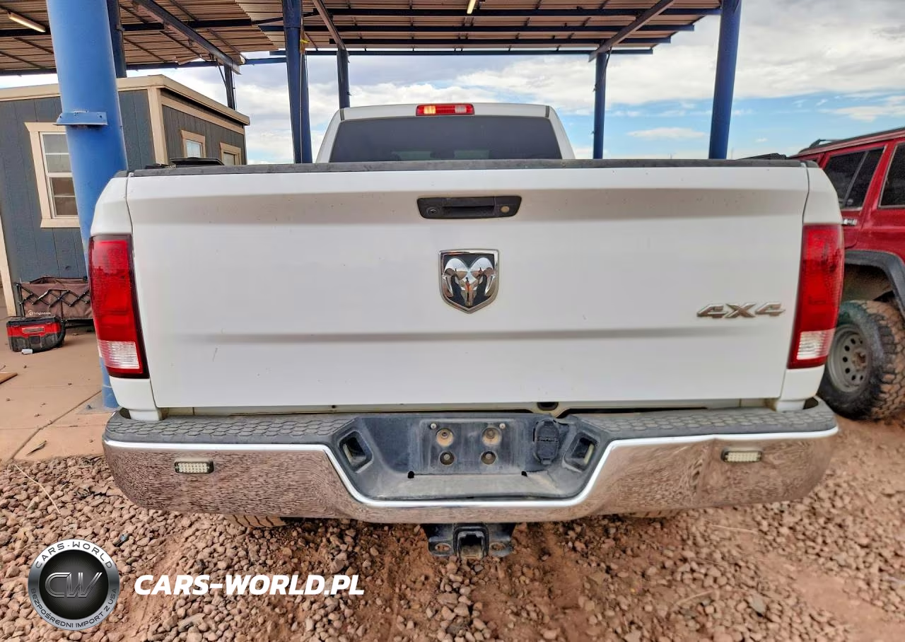 2018 Ram 2500 St VIN:3C6UR5HJ3JG359459 - 6
