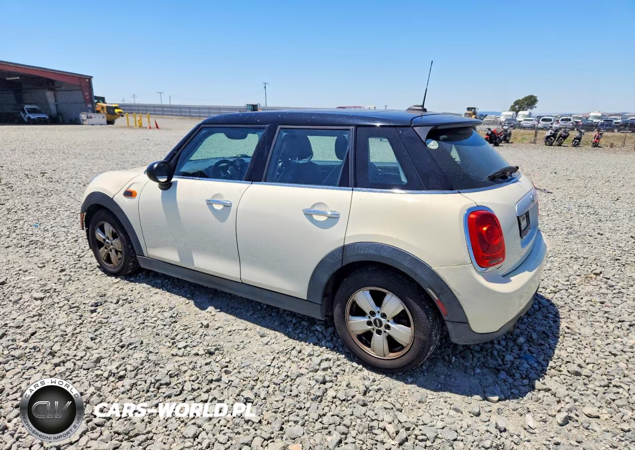 2015 Mini Cooper VIN:WMWXS5C51FT829015 - 2