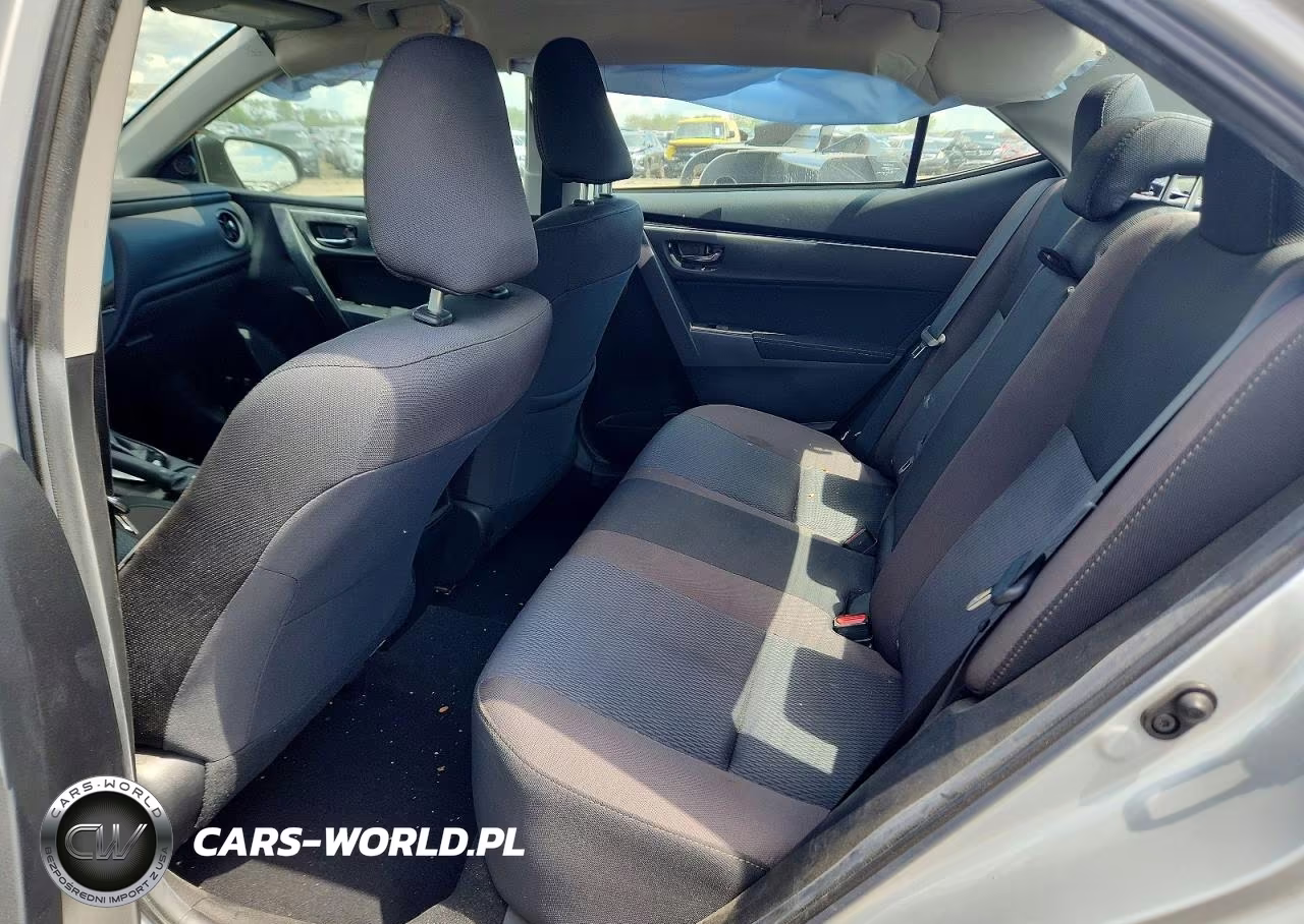2018 Toyota Corolla Le VIN:2T1BURHE3JC041814 - 10