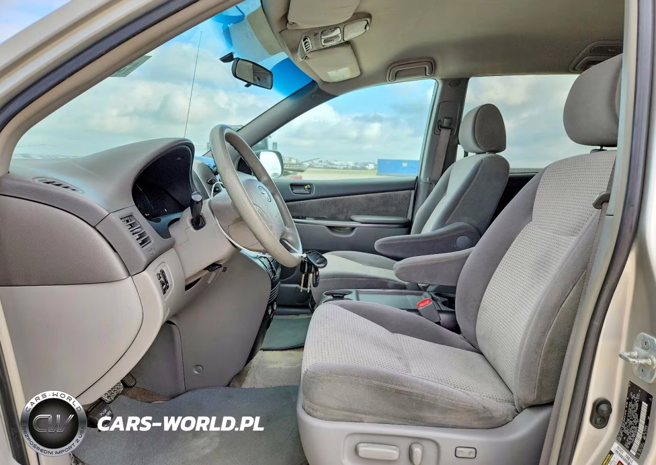 2007 Toyota Sienna Le 8-Passenger VIN:5TDZK23C67S068250 - 7