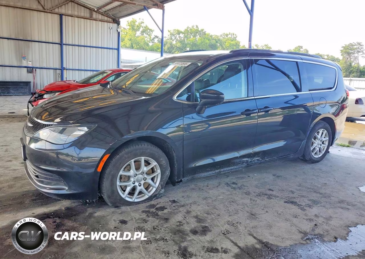 2020 Chrysler Voyager Lxi VIN:2C4RC1DG0LR147070 - 1