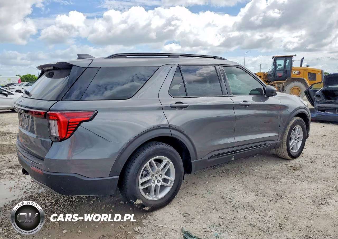 2026 Ford Explorer Active VIN:1FMUK7DH8TGA65951 - 3