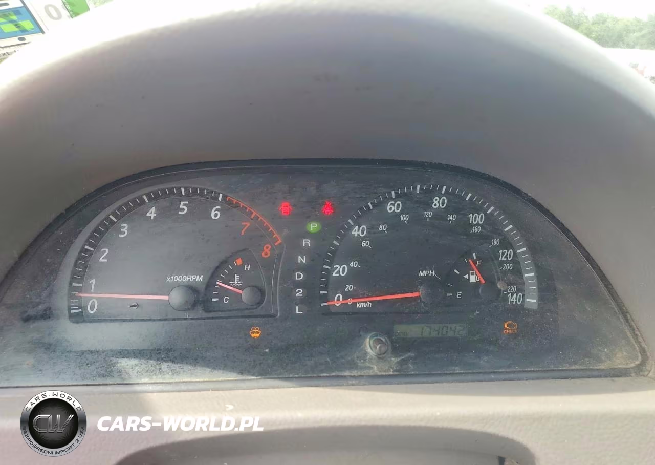 2002 Toyota Camry Le VIN:4T1BE32K92U091612 - 9