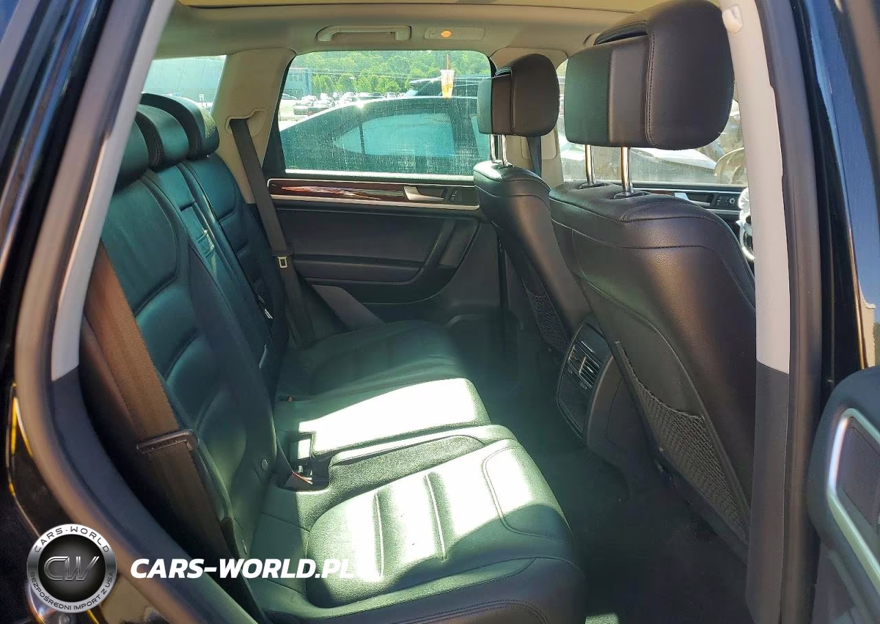 2013 Volkswagen Touareg V6 Tdi VIN:WVGEP9BP7DD007568 - 11