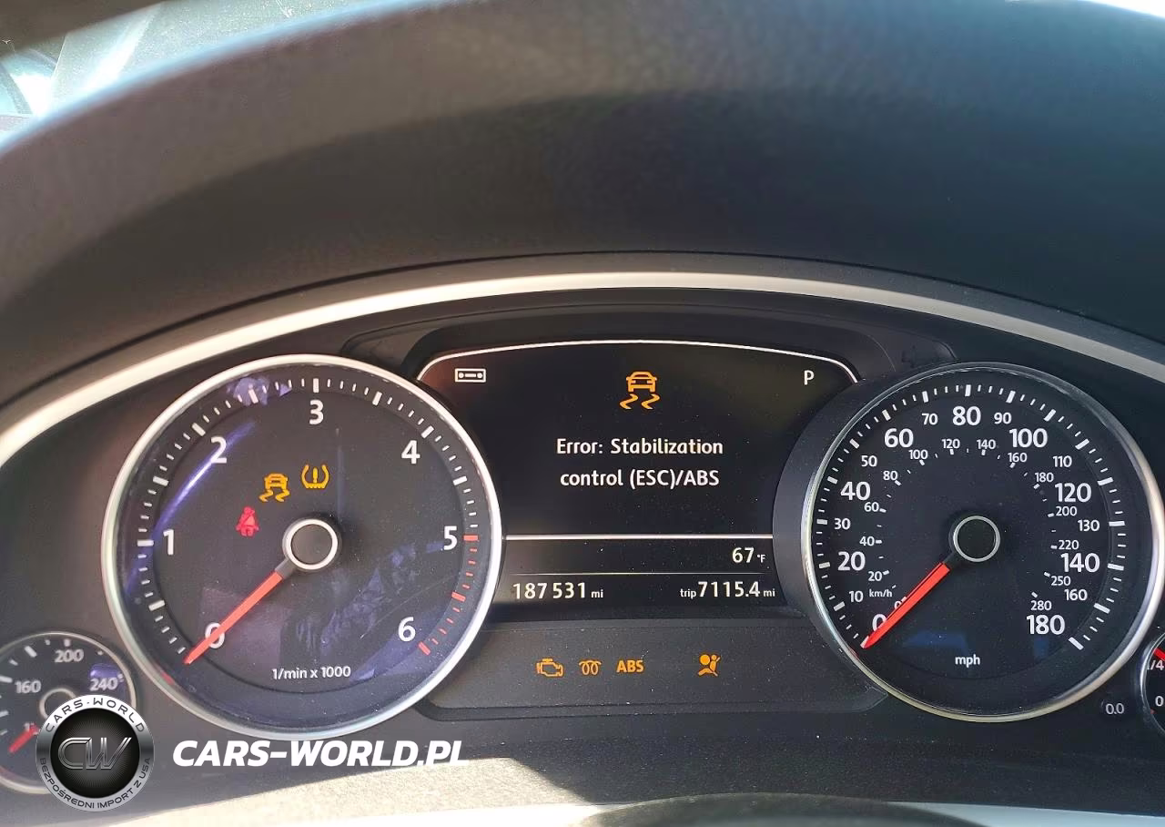 2013 Volkswagen Touareg V6 Tdi VIN:WVGEP9BP7DD007568 - 9
