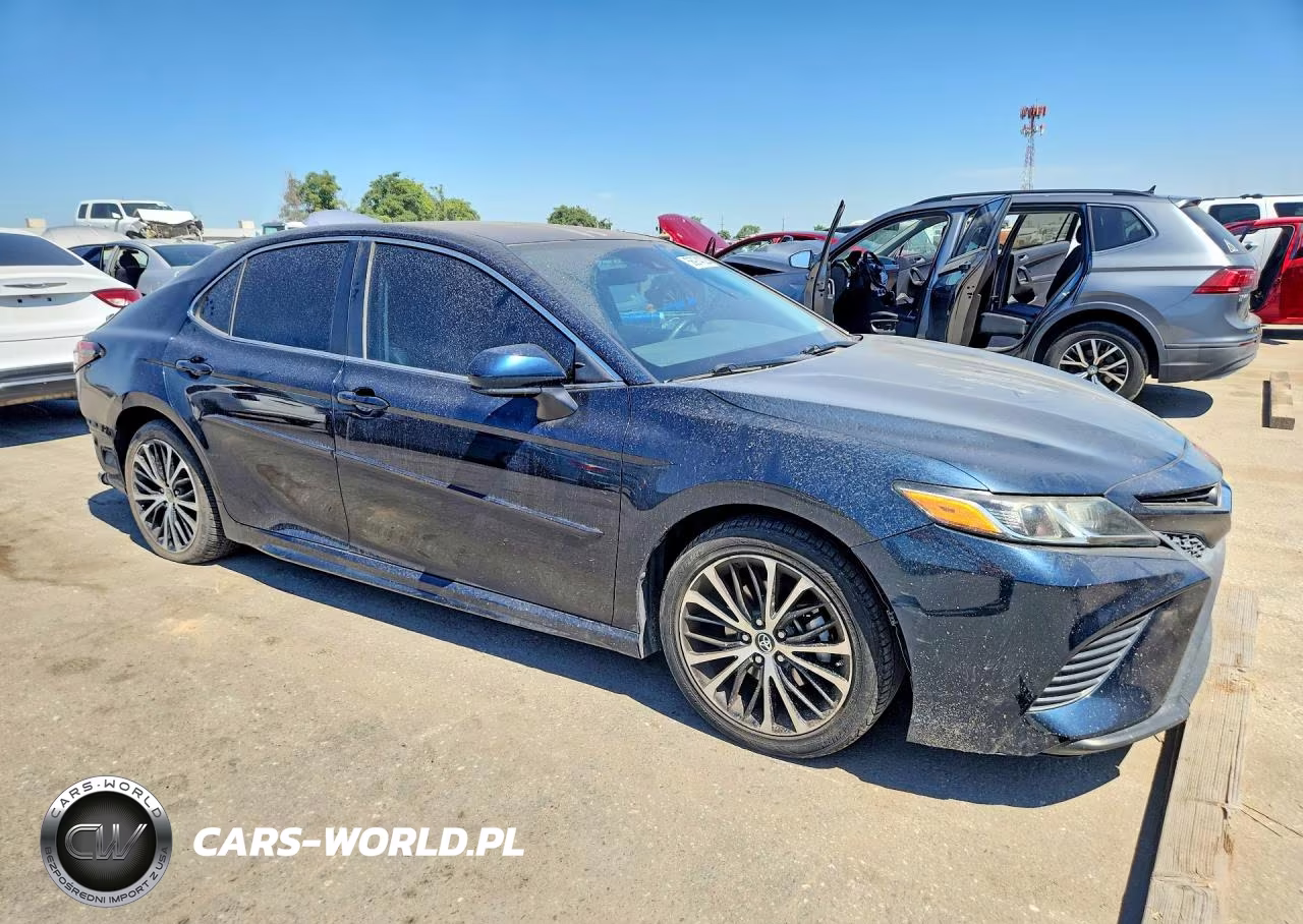 2019 Toyota Camry L VIN:4T1B11HK6KU245698 - 4