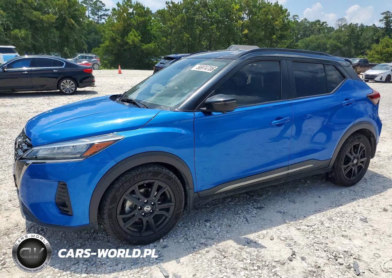 2021 Nissan Kicks Sr
