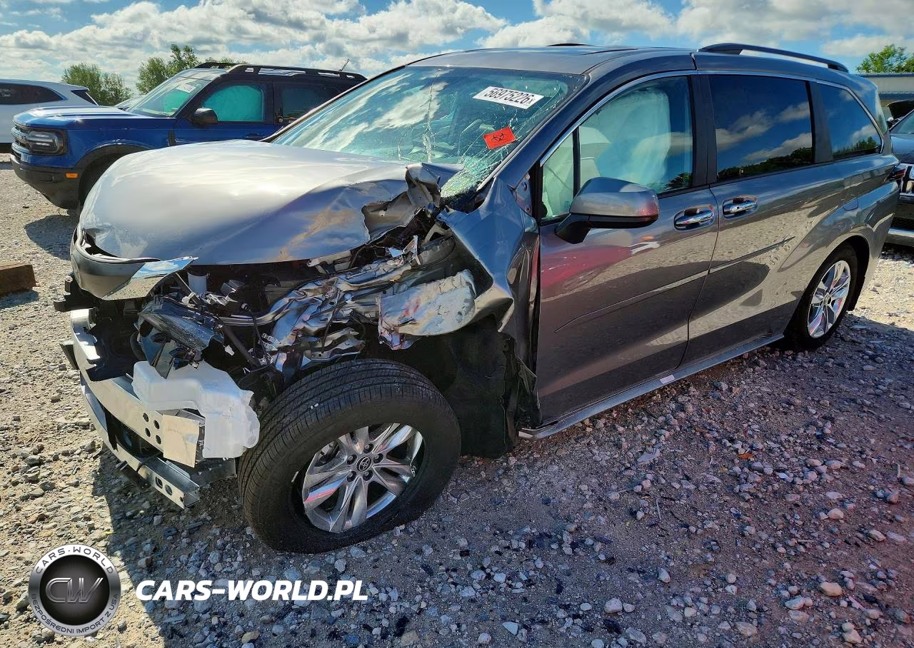 2026 Toyota Sienna Xle 7-Passenger – zdjęcie 1 z 13