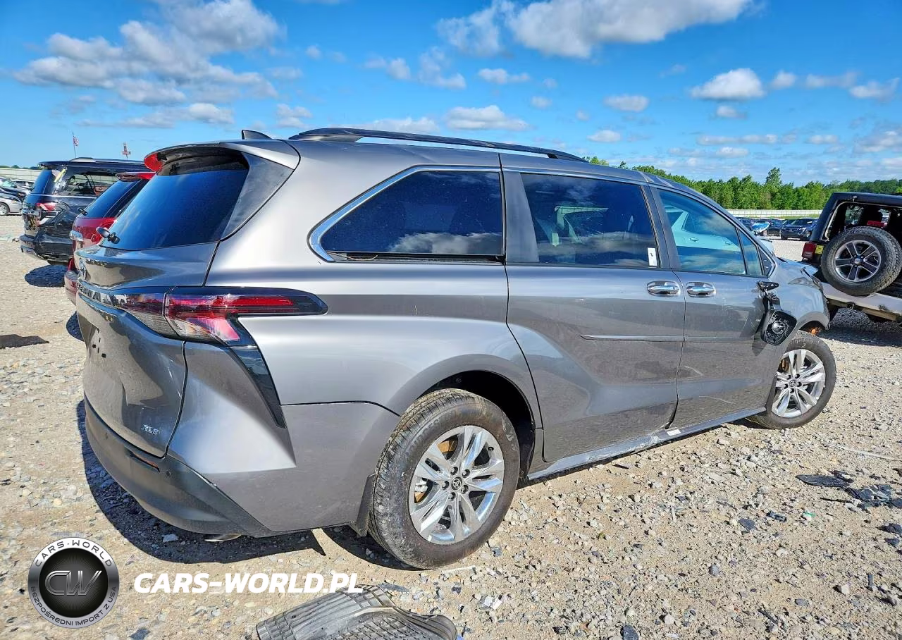 2026 Toyota Sienna Xle 7-Passenger VIN:5TDYSKFC1TS254859 - 3