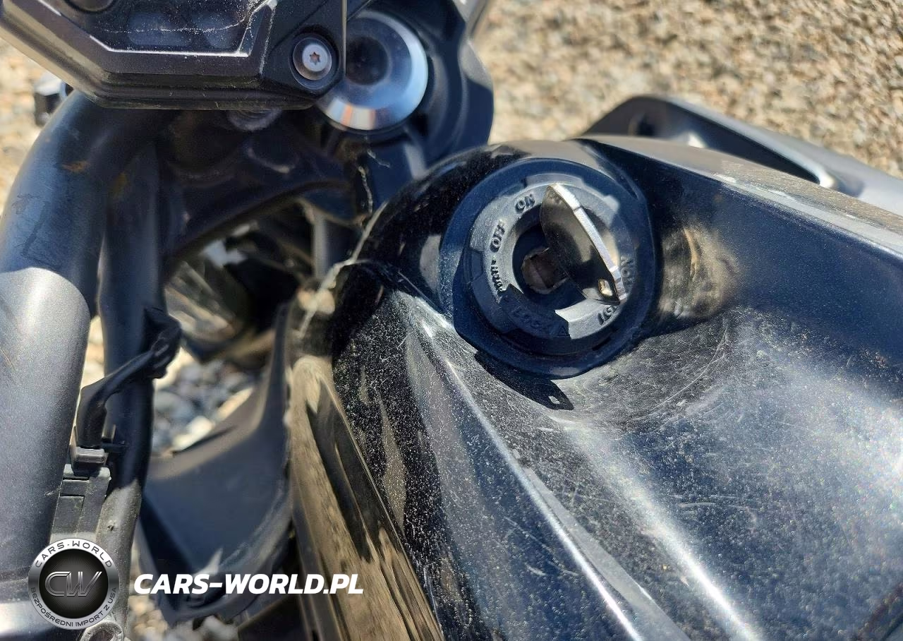 2017 Kawasaki Er650 H VIN:JKAEREH15HDA01054 - 8