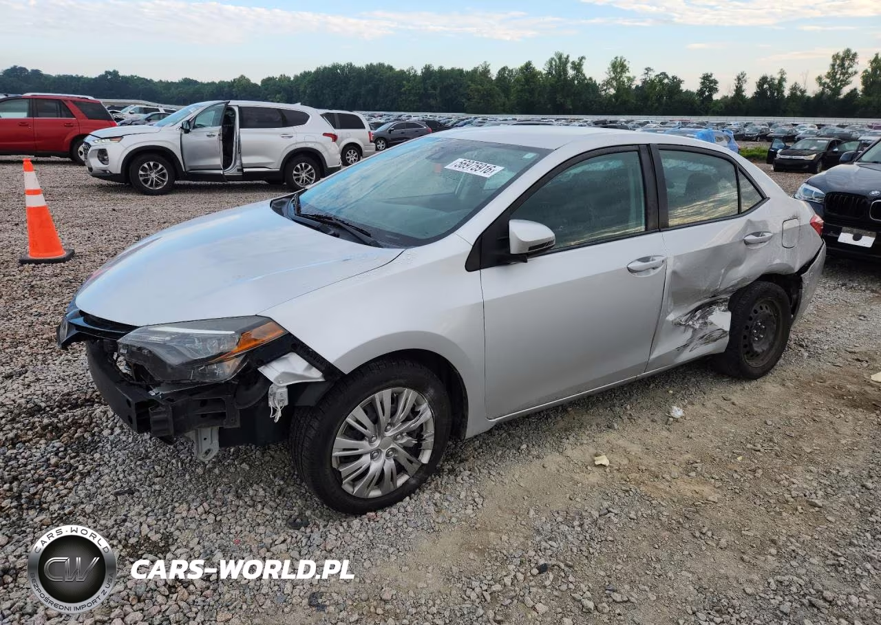 2018 Toyota Corolla Le VIN:2T1BURHE9JC108142 - 1