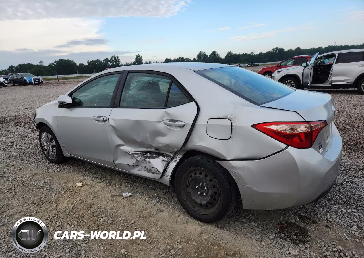 2018 Toyota Corolla Le VIN:2T1BURHE9JC108142 - 2