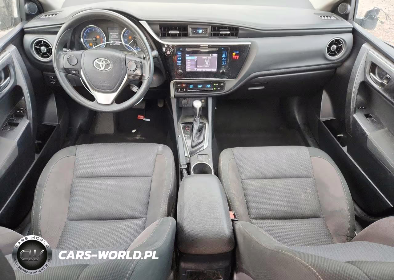 2018 Toyota Corolla Le VIN:2T1BURHE9JC108142 - 8