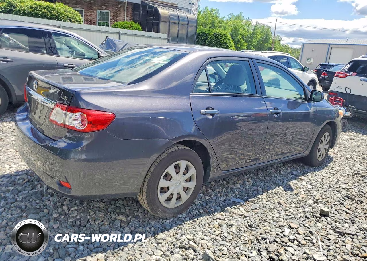 2011 Toyota Corolla Le VIN:JTDBU4EE3B9124898 - 3