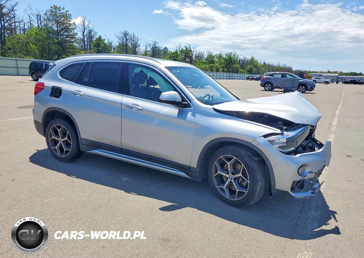 2018 BMW X1 xDrive28I VIN:WBXHT3C38J3H30536 - 4