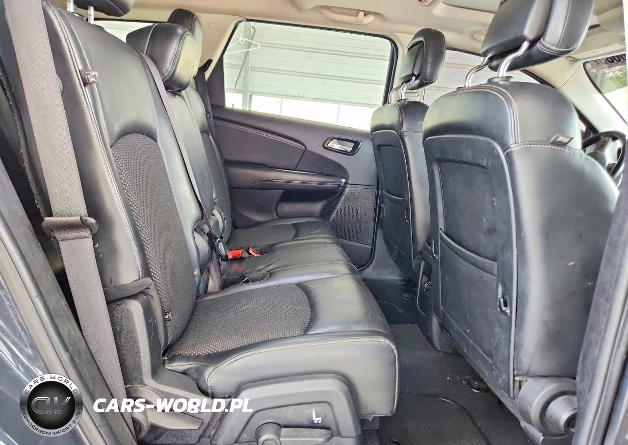2018 Dodge Journey Crossroad VIN:3C4PDCGG9JT257315 - 11