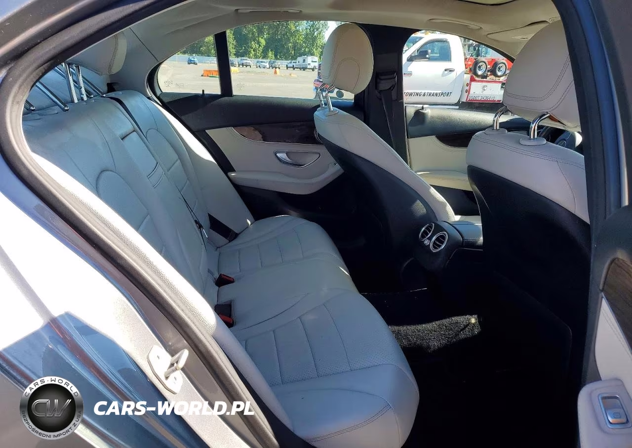 2016 Mercedes-Benz C 300 4Matic VIN:55SWF4KB5GU127268 - 10