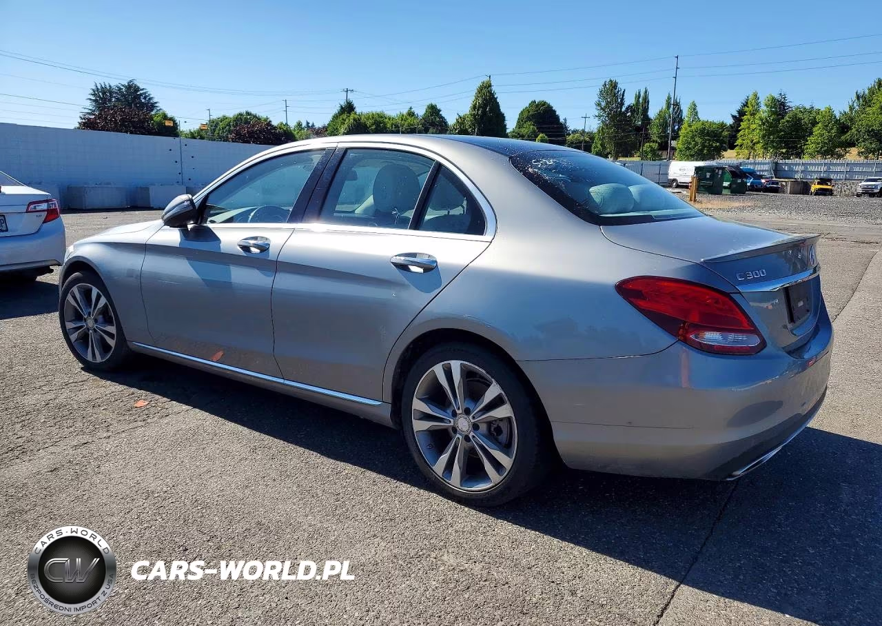 2016 Mercedes-Benz C 300 4Matic VIN:55SWF4KB5GU127268 - 2