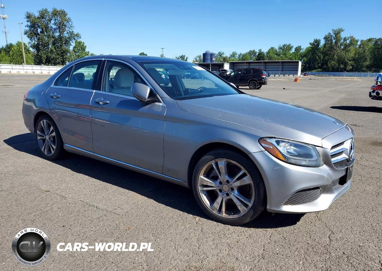 2016 Mercedes-Benz C 300 4Matic VIN:55SWF4KB5GU127268 - 4