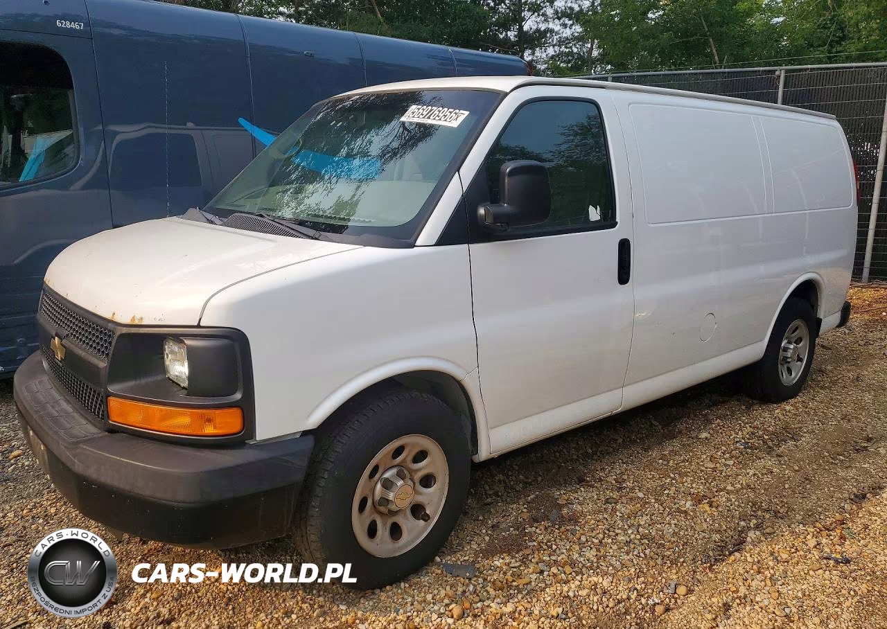 2013 Chevrolet Express G1500 – zdjęcie 1 z 13