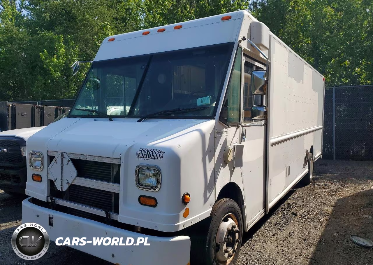 2007 Freightliner Chassis M Line Walk-In Van
