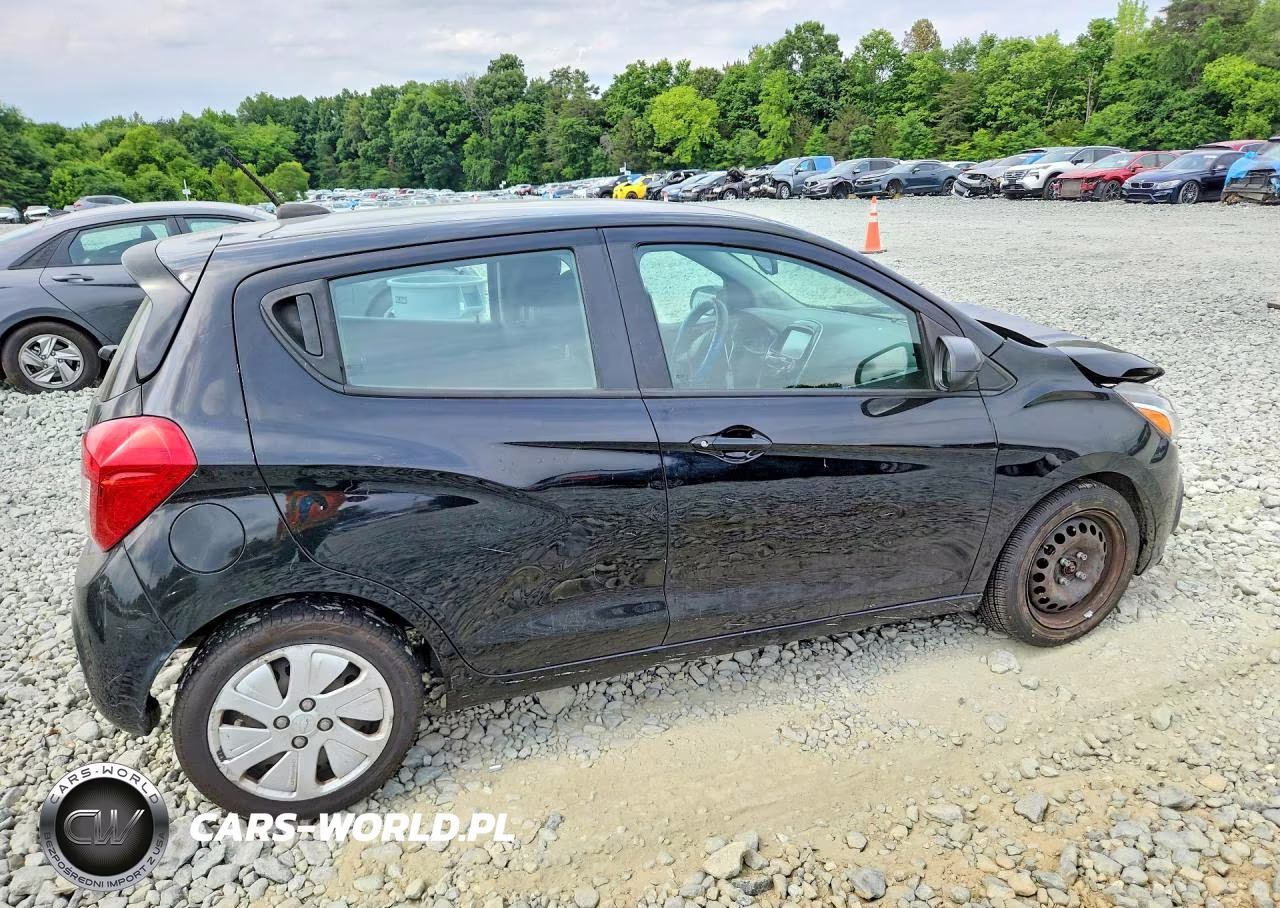 2018 Chevrolet Spark Ls VIN:KL8CB6SA0JC469615 - 3