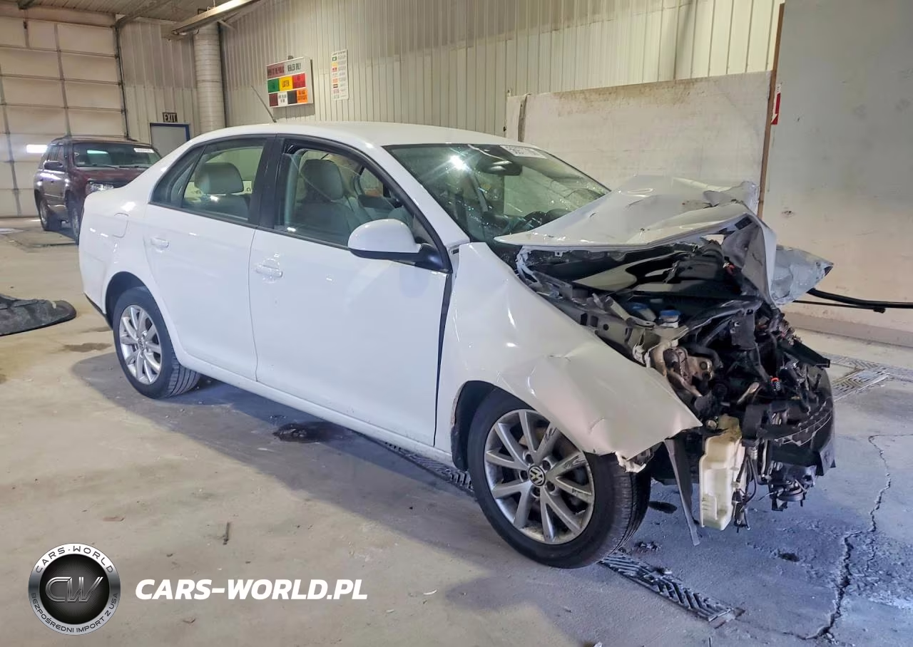 2010 Volkswagen Jetta Limited VIN:3VWAX7AJXAM153058 - 4