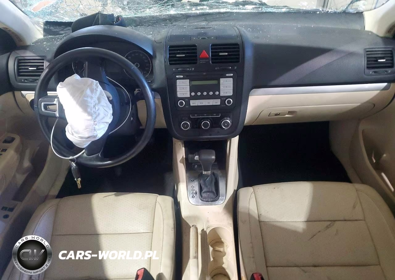 2010 Volkswagen Jetta Limited VIN:3VWAX7AJXAM153058 - 8