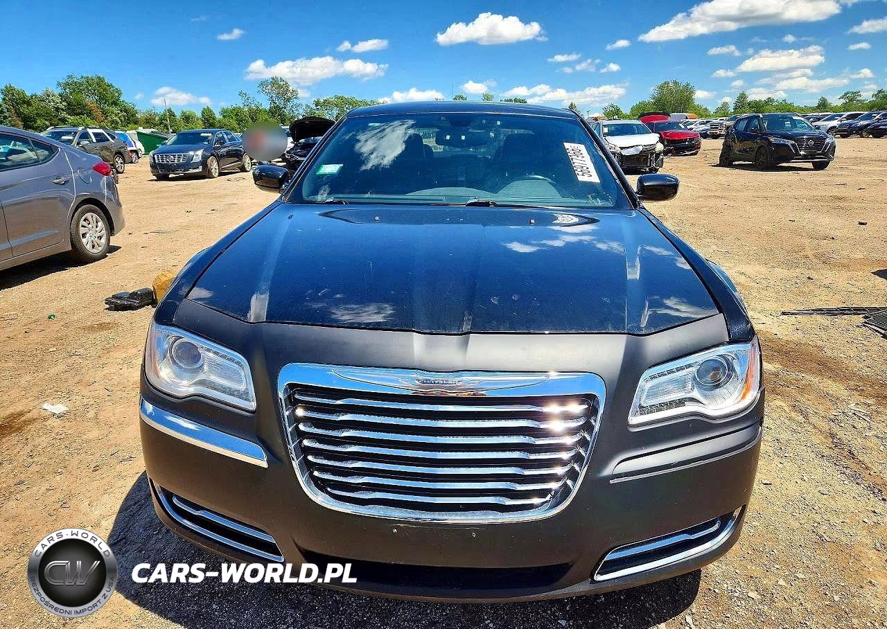 2014 Chrysler 300 VIN:2C3CCAAG9EH260104 - 5