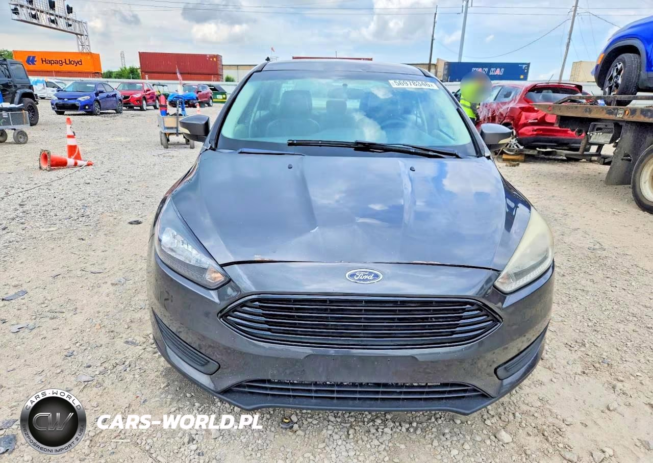 2016 Ford Focus Se VIN:1FADP3F27GL202002 - 5