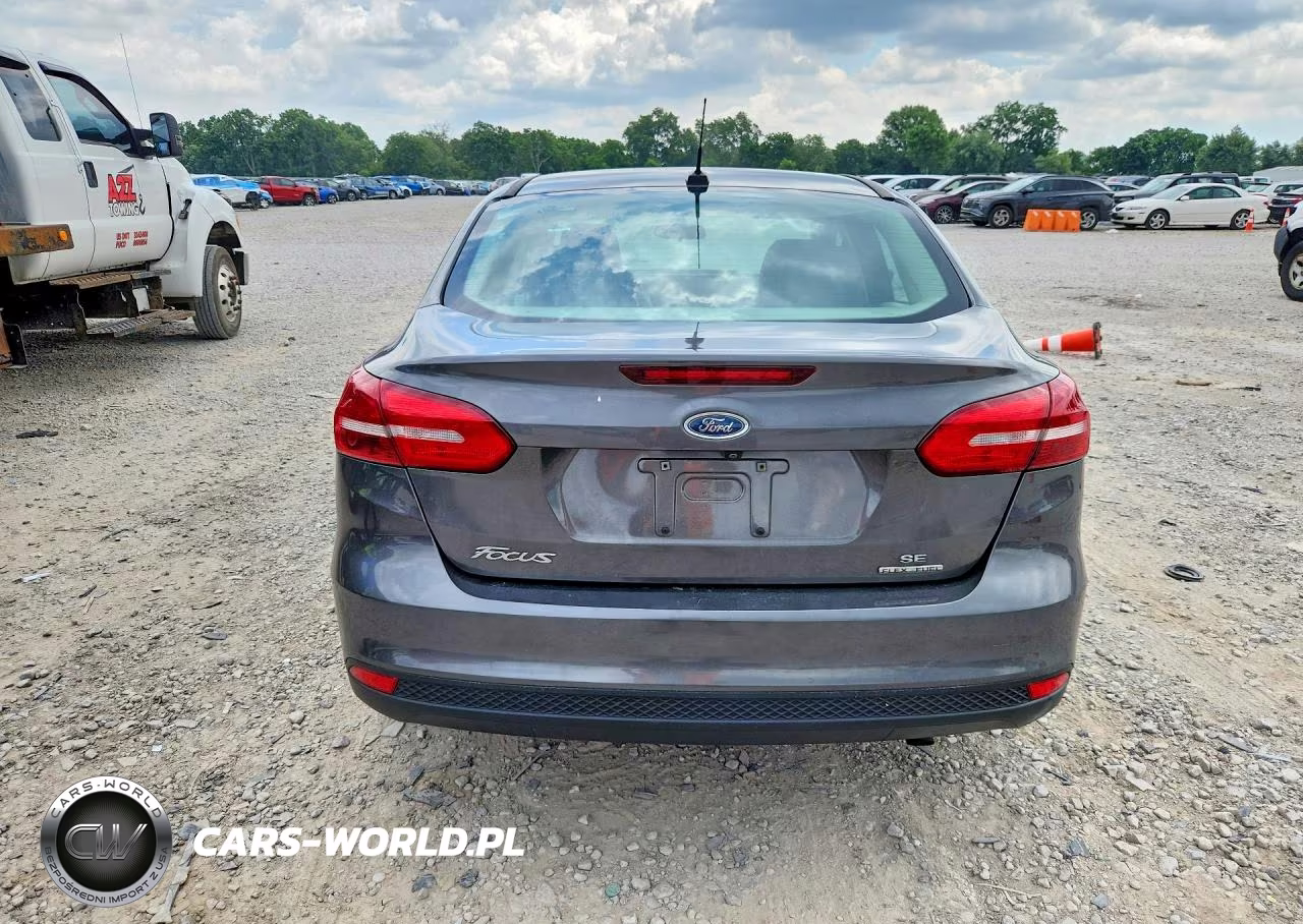 2016 Ford Focus Se VIN:1FADP3F27GL202002 - 6