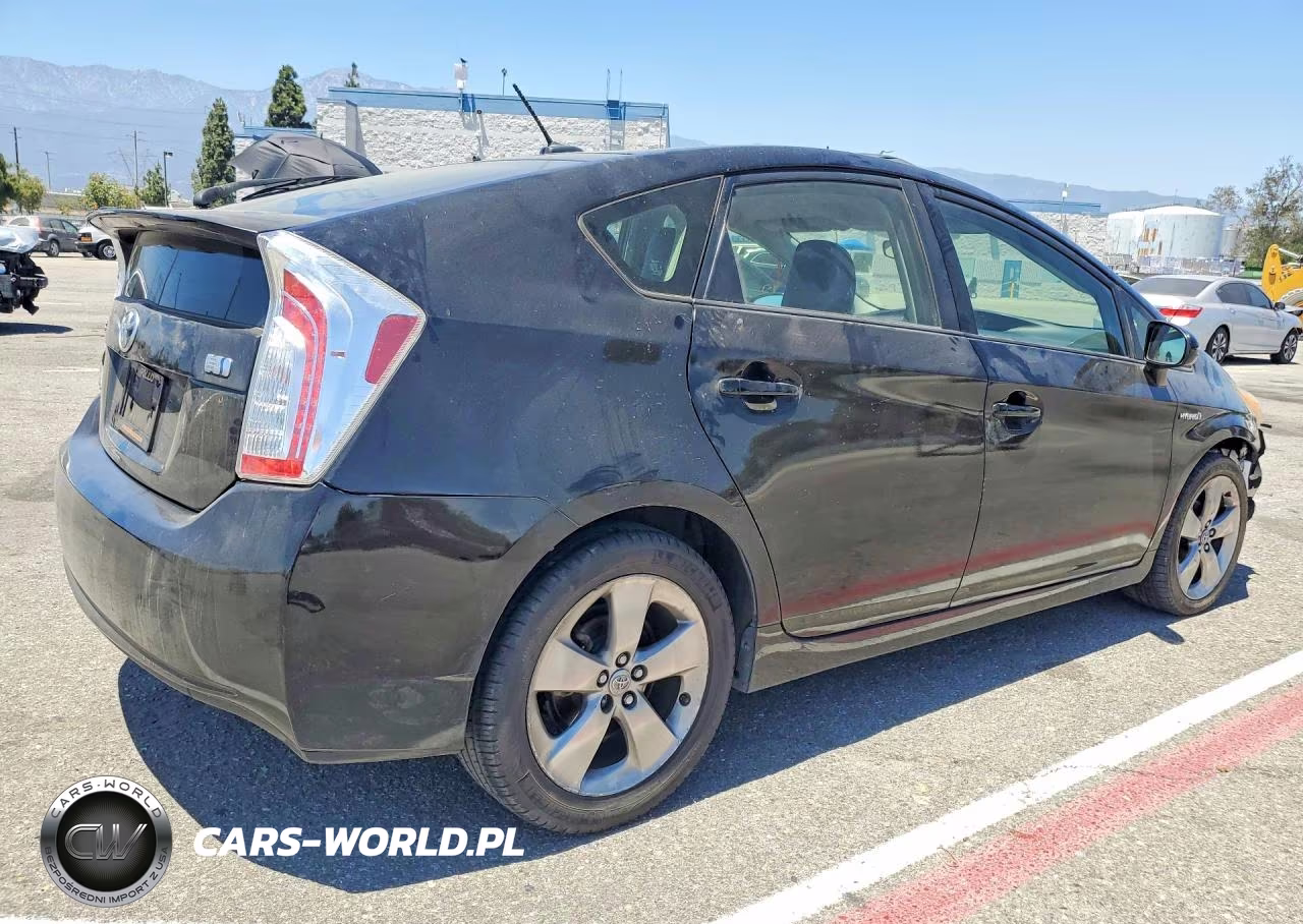 2013 Toyota Prius Persona Series Se VIN:JTDKN3DU2D1653647 - 3